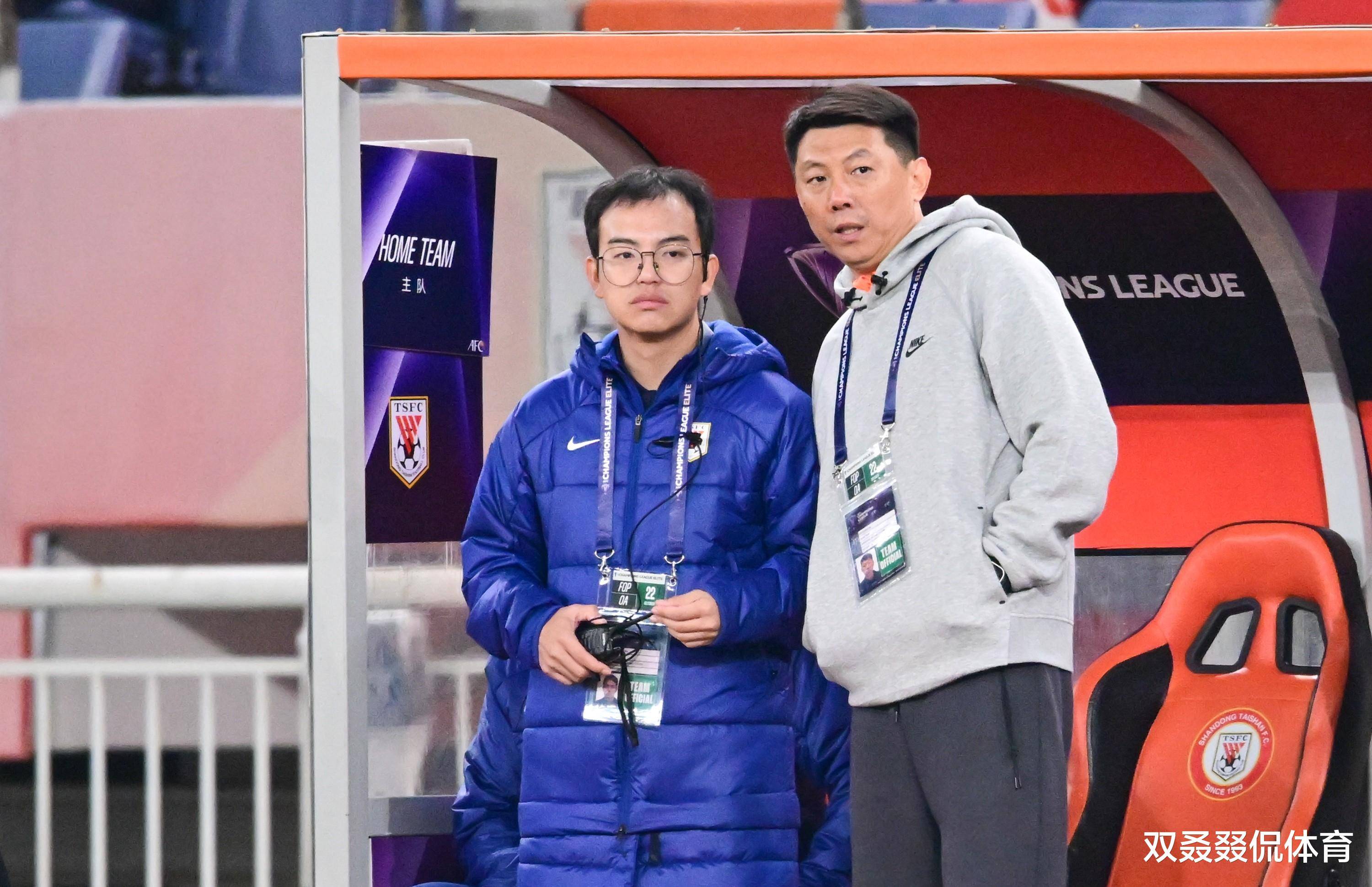 皇冠体育-转折点！波尔图伤情更新，亚冠今晨攻防权衡，赛场秩序良好，轮换策略成焦点(巴萨法蒂最新消息)